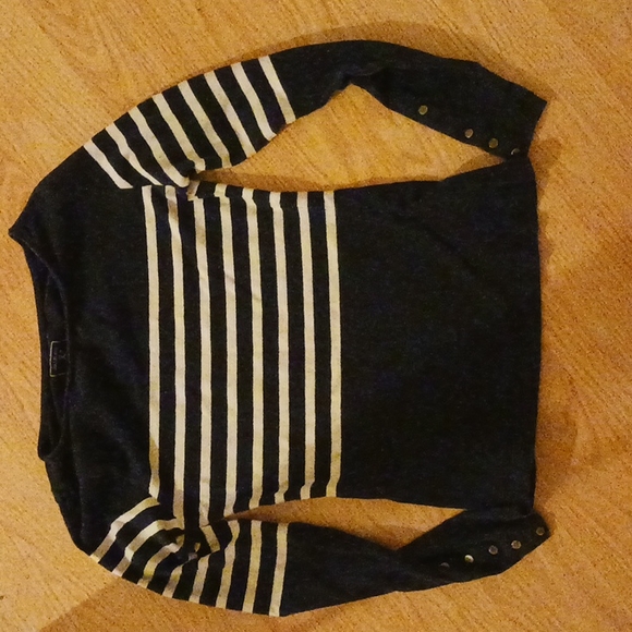 GIRLS TOPS and BOTTOMS BUNDLE - Picture 4 of 15